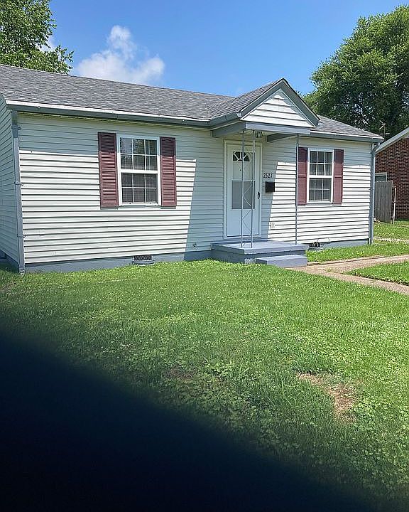 1st image of 2521 E 10th St