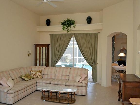4th image of 6612 Deering Cir