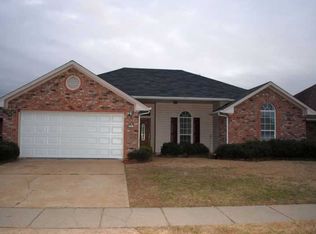 2102 Starling Dr., Bossier City, LA 71111
