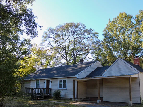 2951 Courthouse Rd, Hopewell, VA 23860