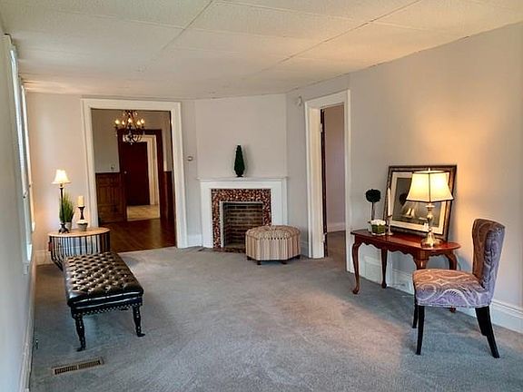 3rd image of 41 Richfield Ave