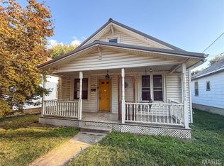 694 Market St, Ste Genevieve, MO 63670