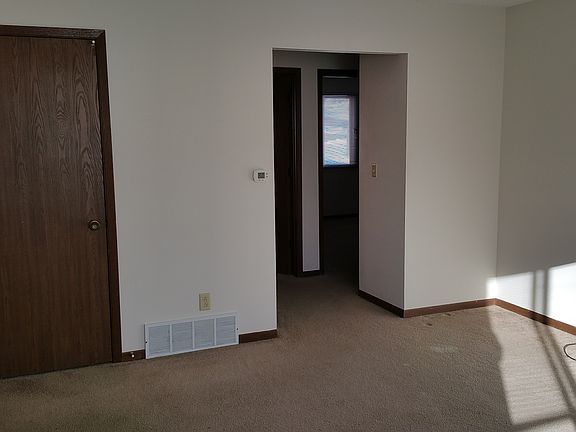 3rd image of 926 Boston Way APT 3