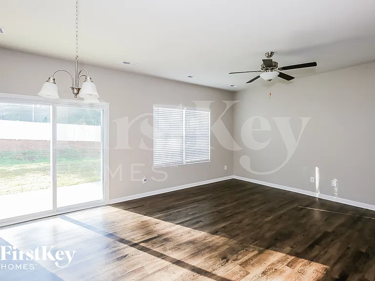 7318 Brawley Wood Ct — Photo 6