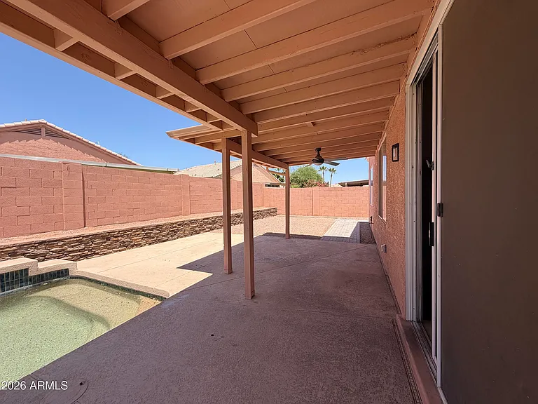 908 N Gregory Pl — Photo 24