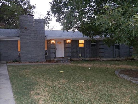 2nd image of 22 Beverly Ct