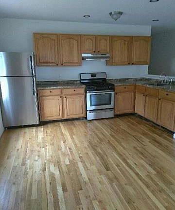 5th image of 74 North St