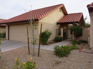 5212 E Half Moon Dr, Phoenix, AZ 85044