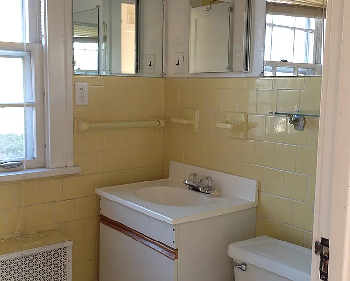 21 N Manheim Blvd #4 — Photo 8