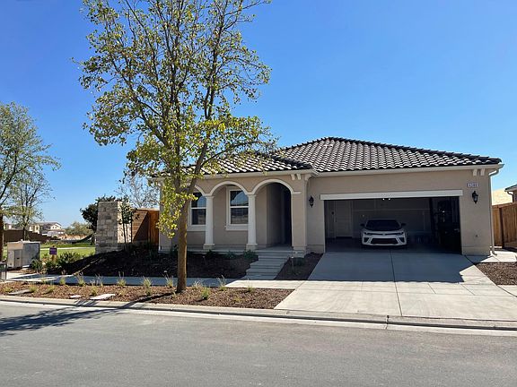 4th image of 989 Treasure Hills Dr