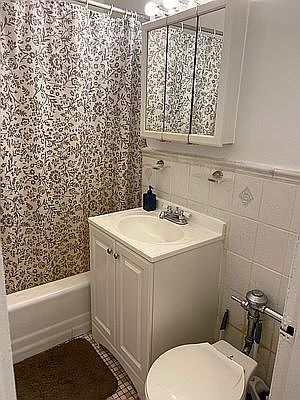5th image of 88-42 179th St #3K