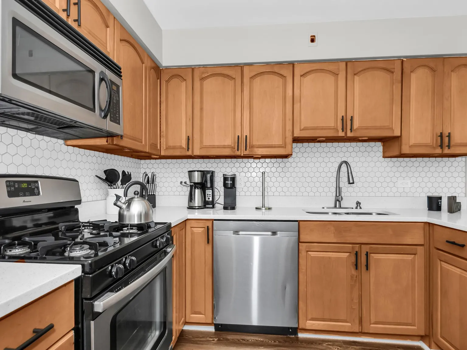 Merlin Dr, Schaumburg — Photo 4
