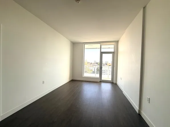 6328 No 3 Rd #820, Richmond, BC V6Y 2B2