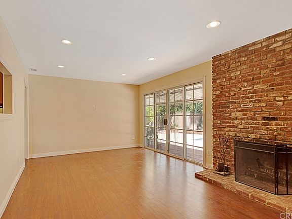 3rd image of 22316 Strathern St