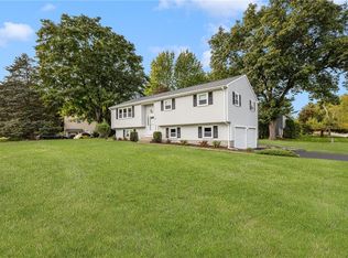 1 Midlands Dr, East Greenwich, RI 02818