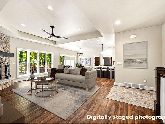 4th image of 7886 Apple Ridge Rd