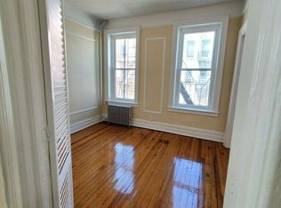 22-64 42nd St #3, Astoria, NY 11105