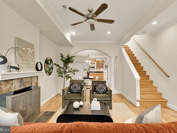 3rd image of 429 R St NW
