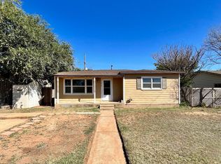 516 7th St, Wolfforth, TX 79382