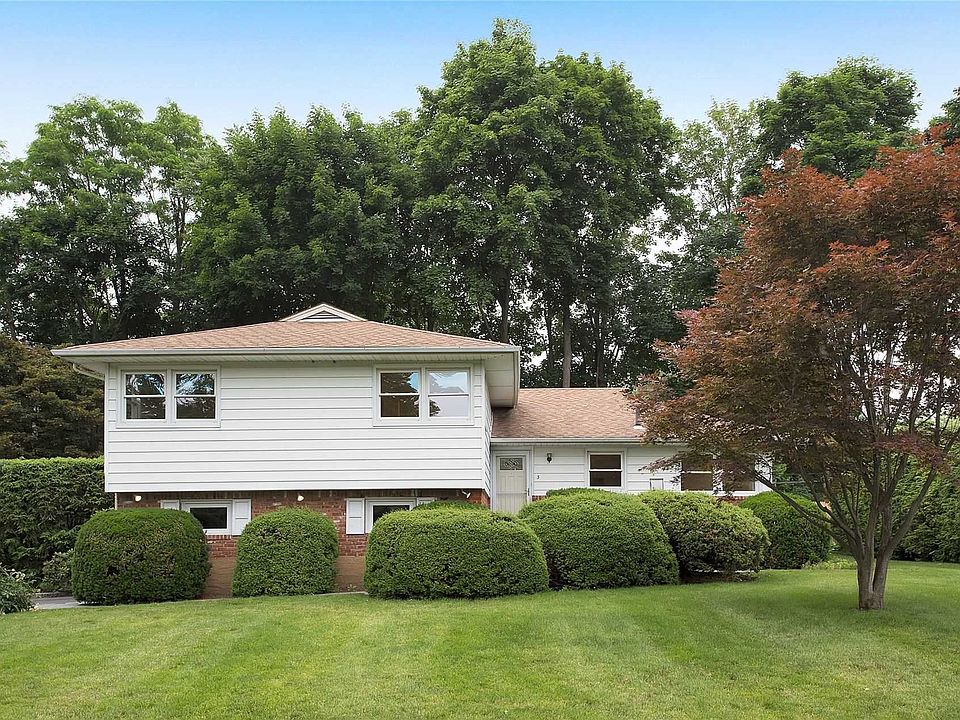 1st image of 3 Millford Ln