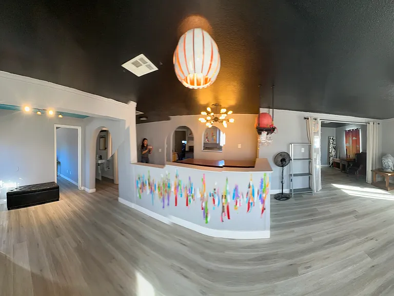 8650 W Monroe St — Photo 10