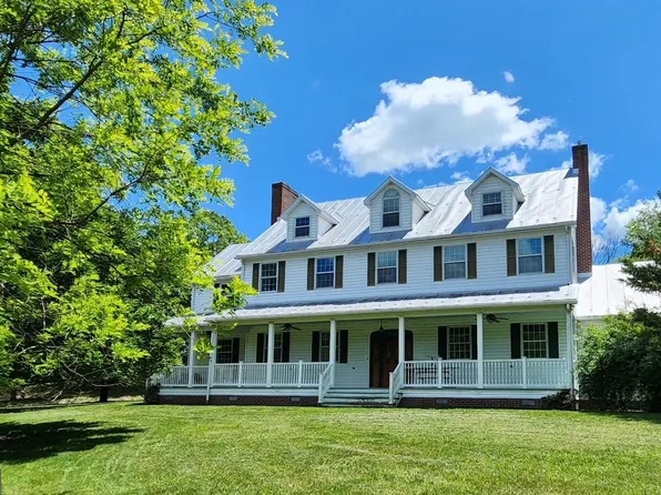 312 Tanager Dr, Old Fields, WV 26845