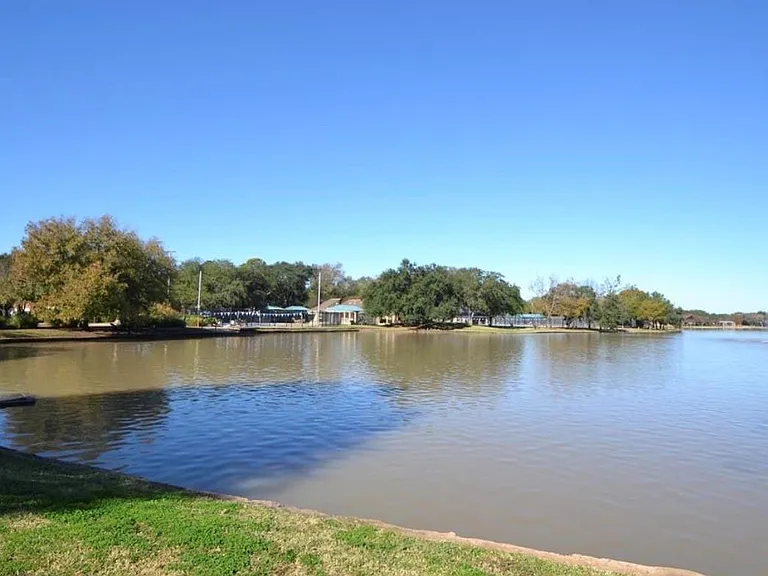 2710 Grants Lake Blvd #J10 — Photo 46
