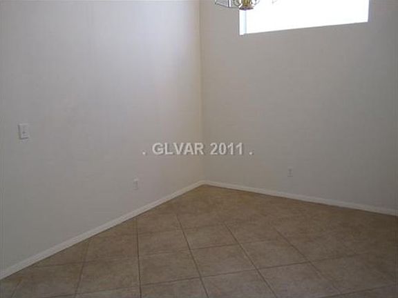 5th image of 2636 Pinerock St