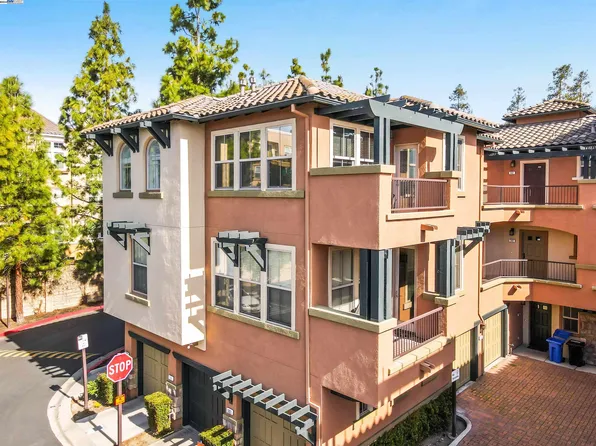 49080 Meadowfaire Cmn Unit 300, Fremont, CA 94539