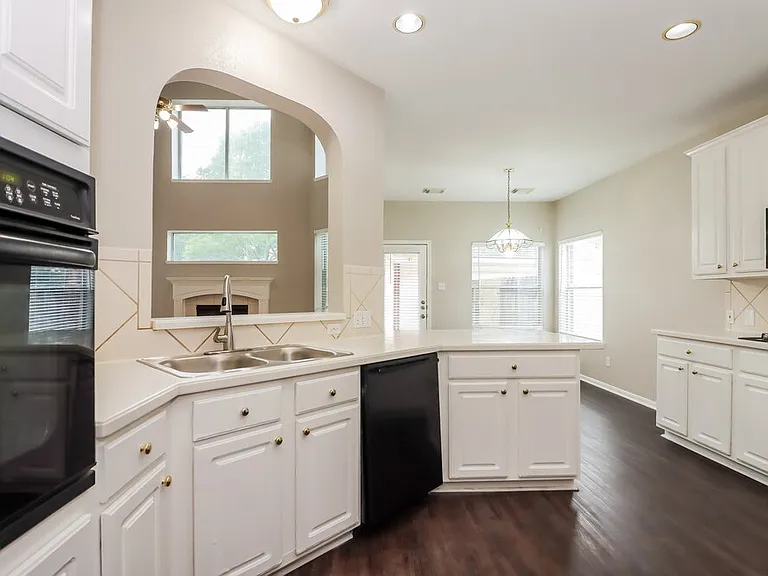 2534 Bridge Hampton Way — Photo 8