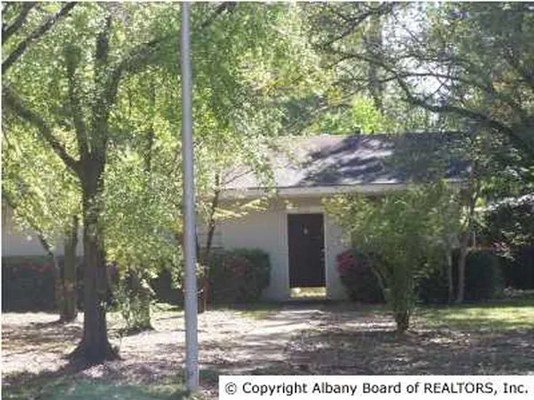 647 12th Ave, Albany, GA 31701