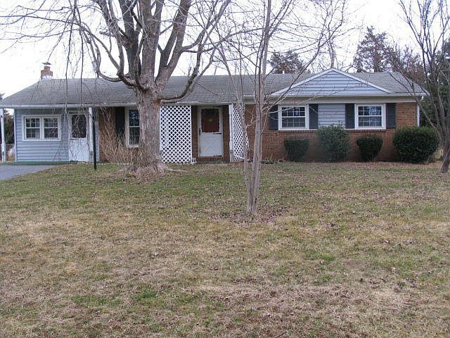 1st image of 7484 Lilly Sq