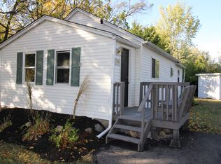 110 Winona Dr, Machesney Park, IL 61115