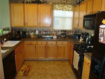 3rd image of 3302 Esplanade Cir