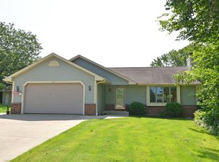 508 Nordic Ln, Slinger, WI 53086