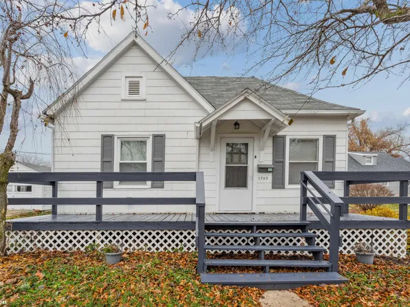 1703 W State St, Marshalltown, IA 50158