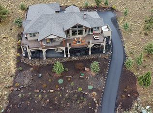 914 Highland View Loop, Redmond, OR 97756