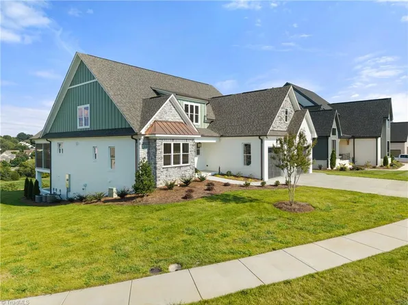 727 Royal Jasmine Ct, Winston Salem, NC 27106