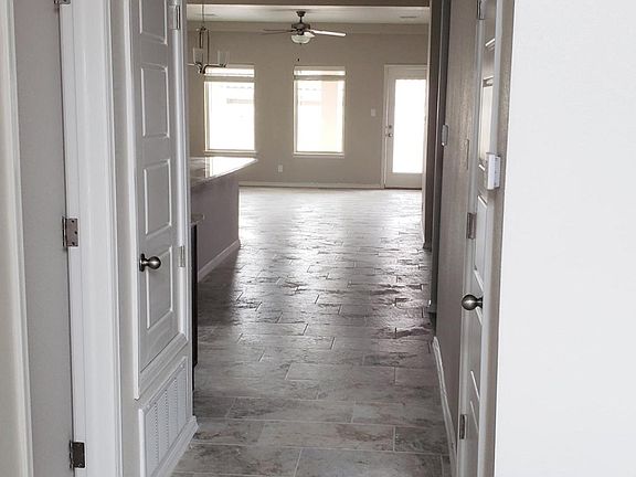 5th image of 6585 McFarland Ave