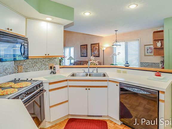 4th image of 7279 Bridge Town Ln SE #38