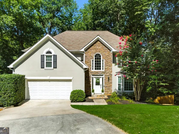 852 Summerchase Ct, Woodstock, GA 30189