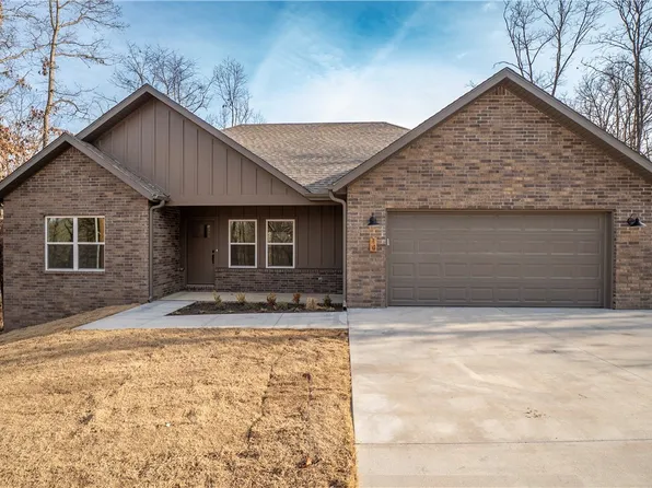 14 Nairn Ln, Bella Vista, AR 72715