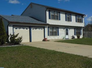 41 Woodcrest Dr, Eastampton, NJ 08060