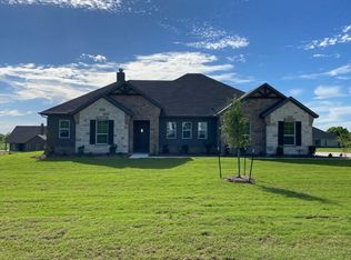 114 Hillview Trl, Decatur, TX 76234