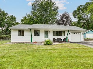 231 Moonlite Dr, Circle Pines, MN 55014