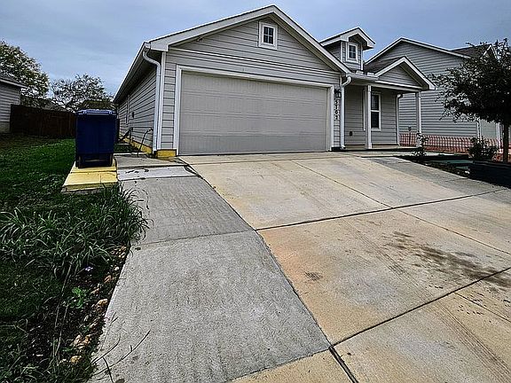 2nd image of 5702 Vista Pt