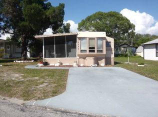 9502 Black Bear Dr, Weeki Wachee, FL 34613