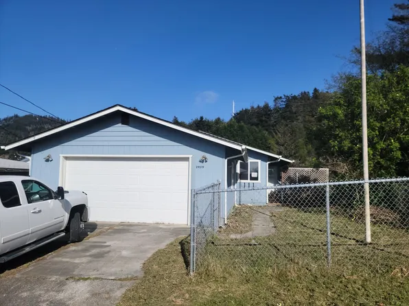 29519 Crook St, Gold Beach, OR 97444