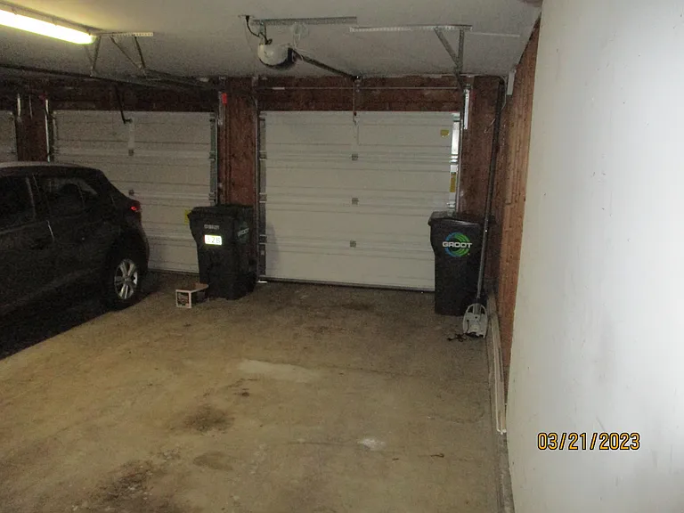 32 N Victoria Ln — Photo 22