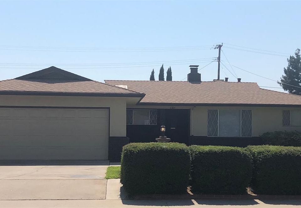 1st image of 2204 Beachwood Dr